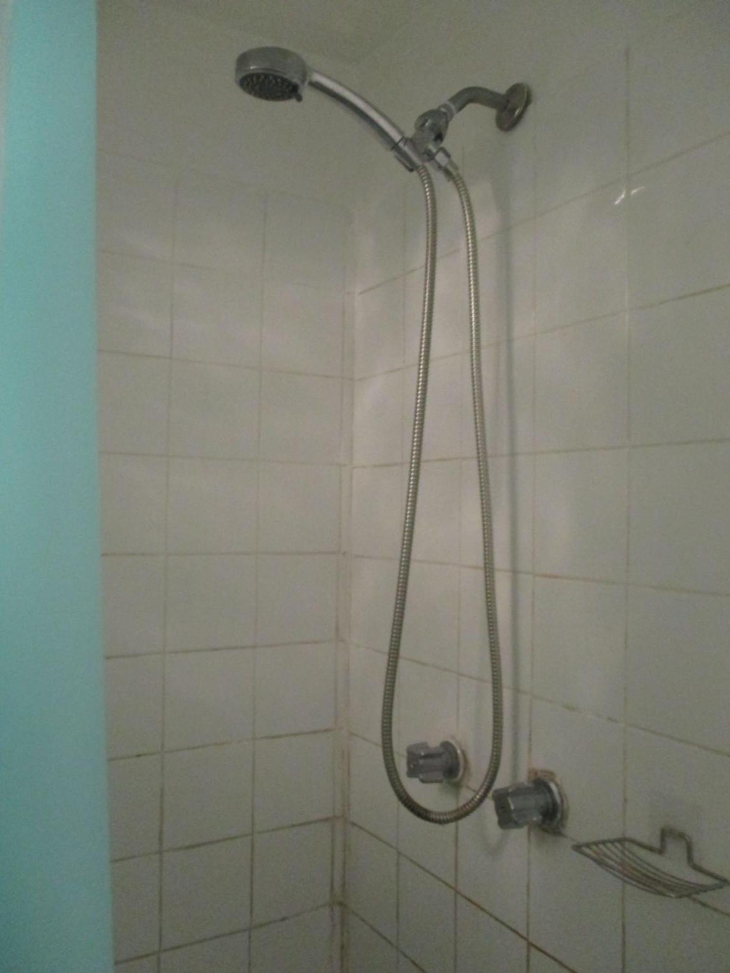 High Park Single Room With Personal Washroom And Kitchen Toronto Kültér fotó